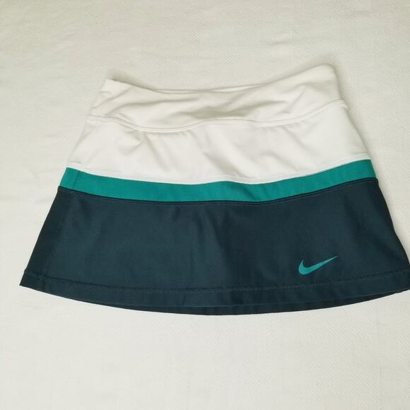 LOT of 3 Womens Athletic Shorts Skorts Nike Columbia XS/S Running Lined - Picture 2 of 16